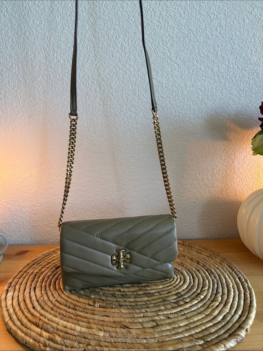 Tory Burch Quilted Leather Chain Crossbody - Taupe with Gold Hardware - Picture 7 of 7